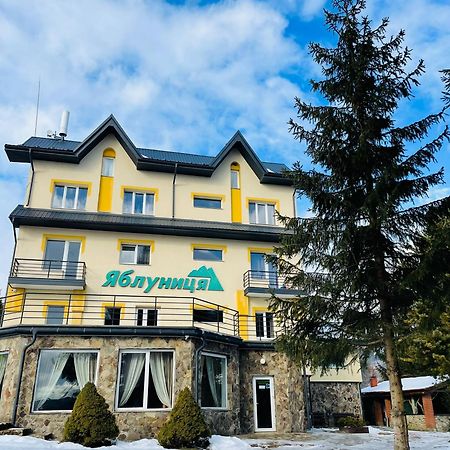 Готель Яблуниця Exterior photo