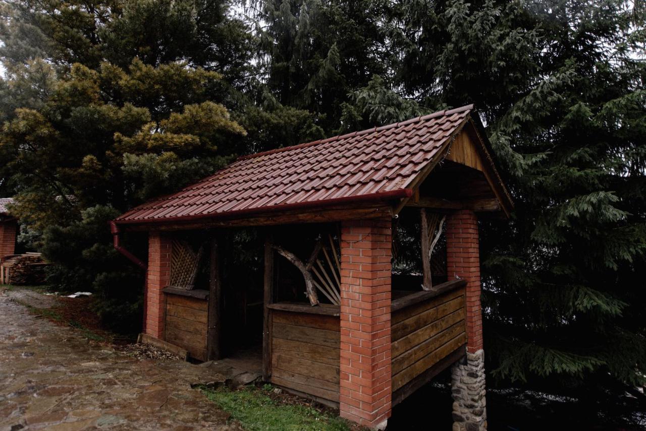 Готель Яблуниця Exterior photo